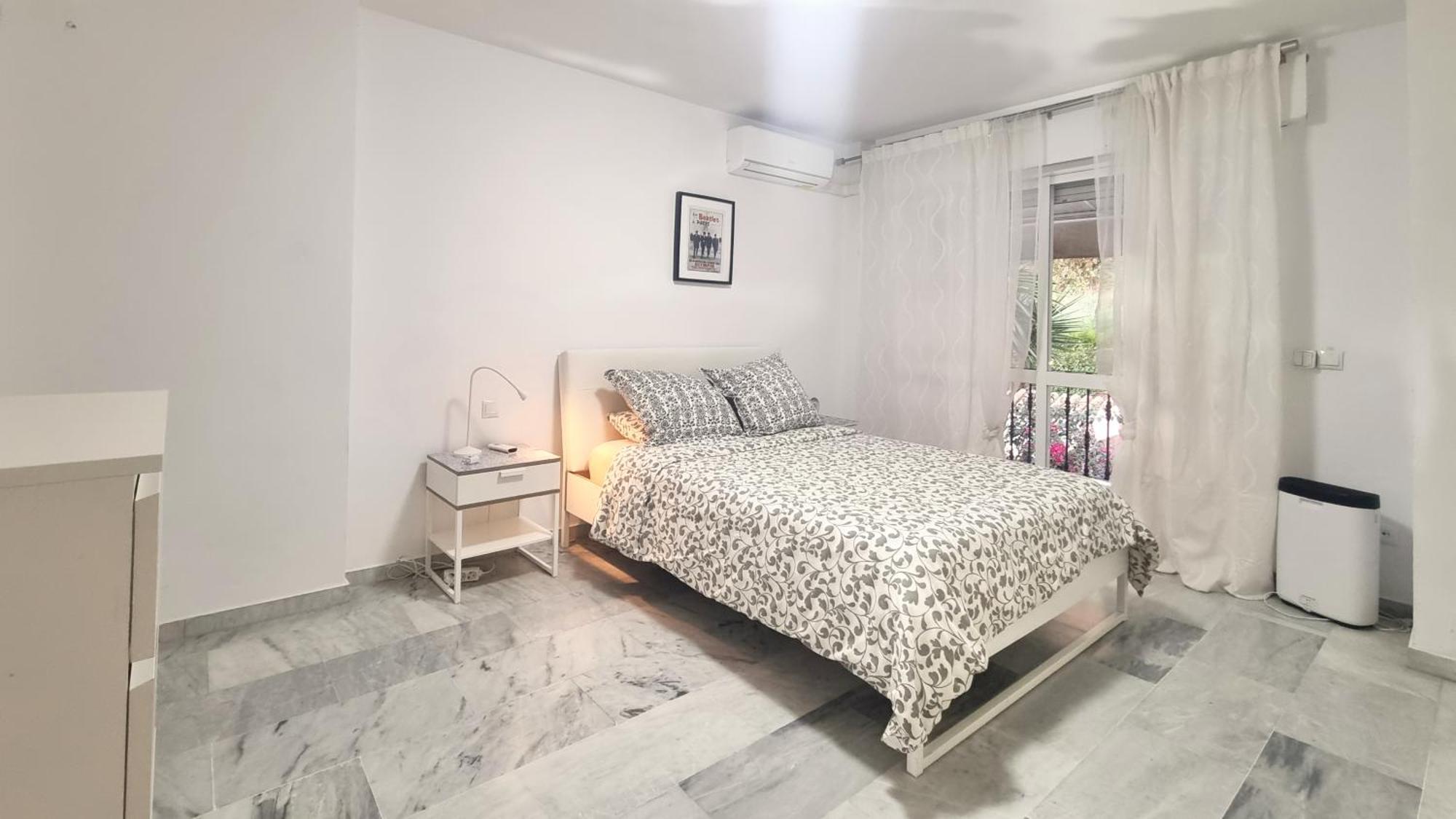 4 Bed House With Pool Walk To Puerto Banus Fast Internet Villa Marbella Exteriör bild